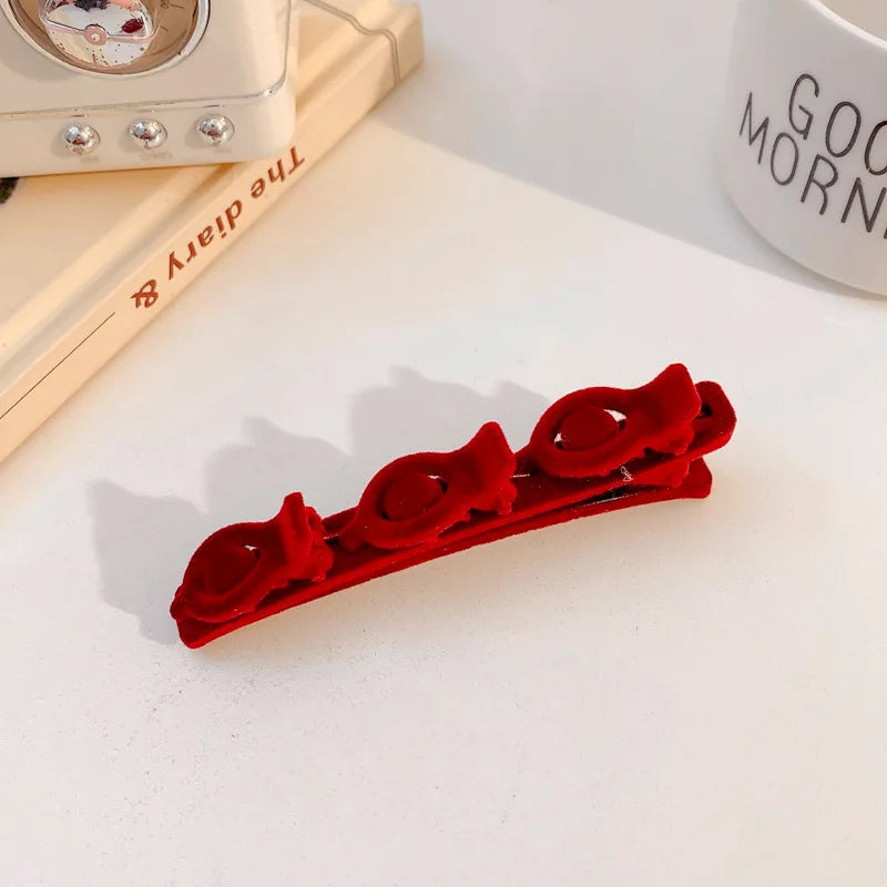 2023 Fashion Flocked Bangs Hair Clasps for Women Girls Mini Cute Barrettes Children Hairgrip Alice Braided Hair Accessories